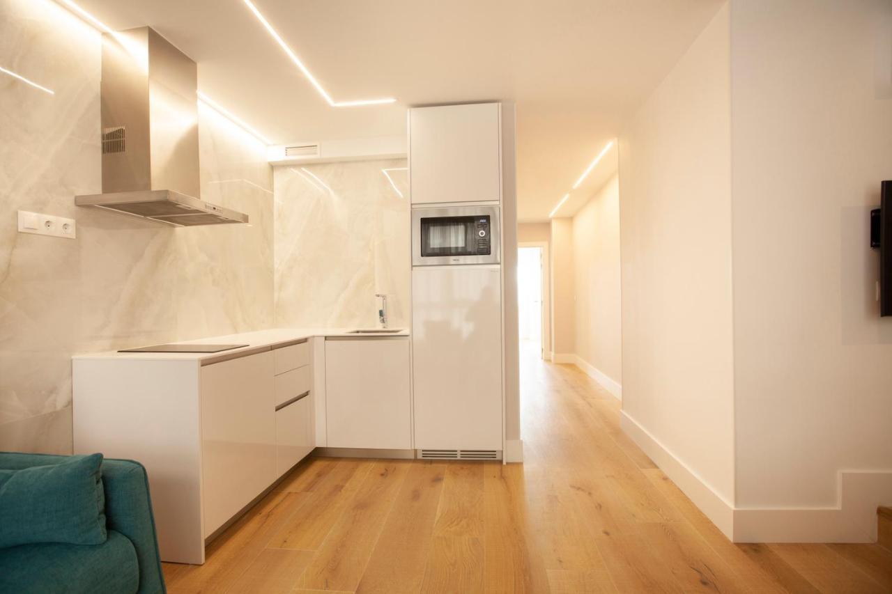Apartamentos Reina Victoria Santander Esterno foto