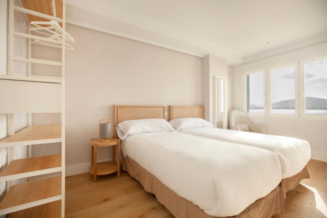 Apartamentos Reina Victoria Santander Esterno foto