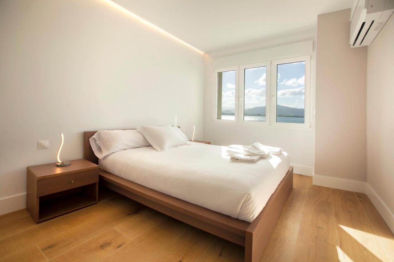 Apartamentos Reina Victoria Santander Esterno foto