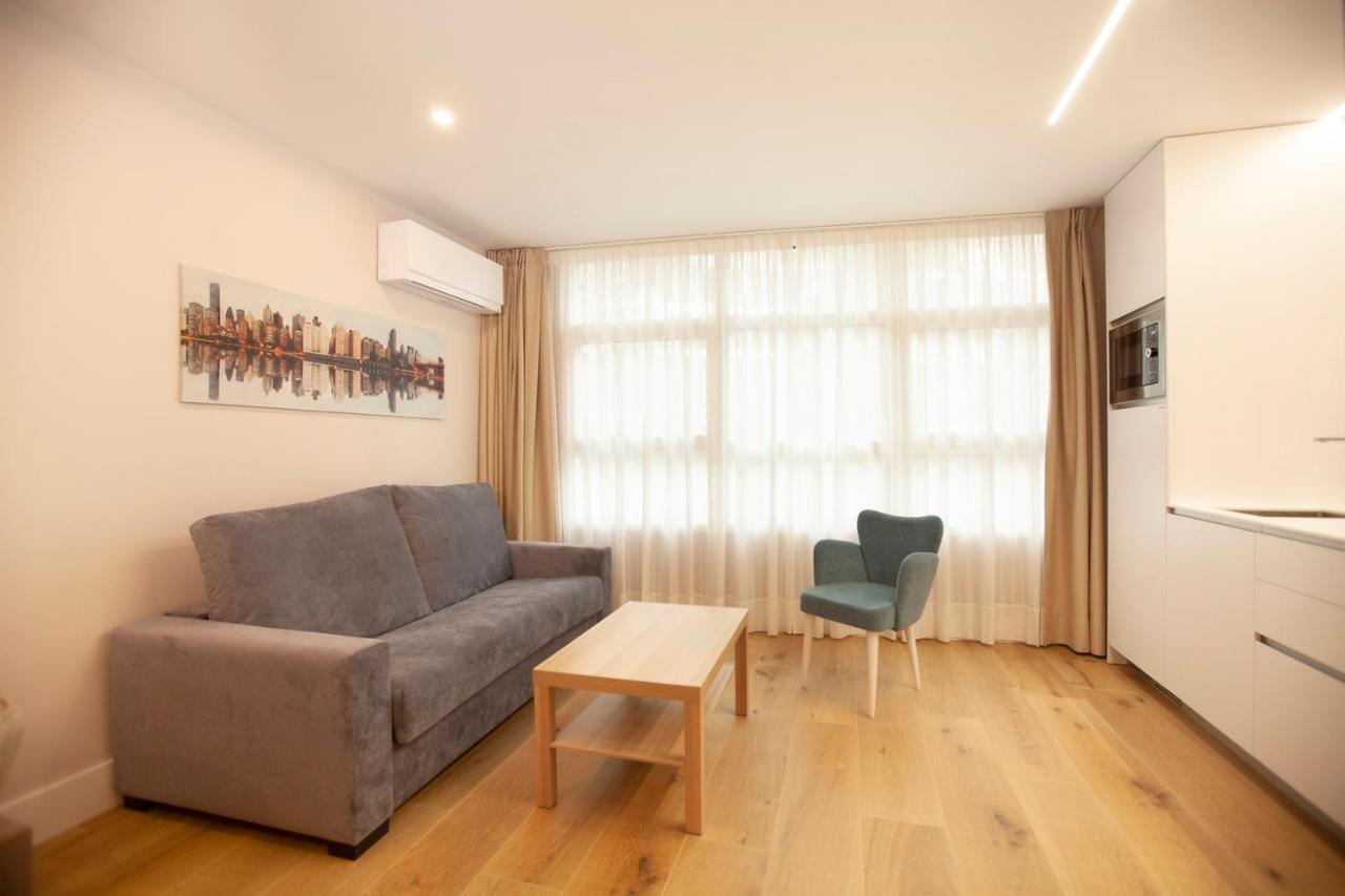 Apartamentos Reina Victoria Santander Esterno foto