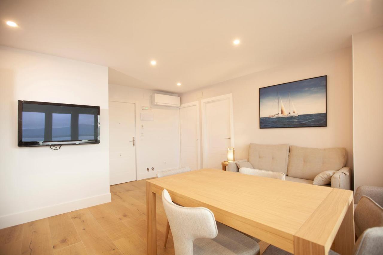 Apartamentos Reina Victoria Santander Esterno foto
