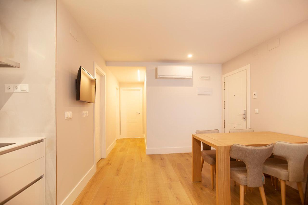 Apartamentos Reina Victoria Santander Esterno foto