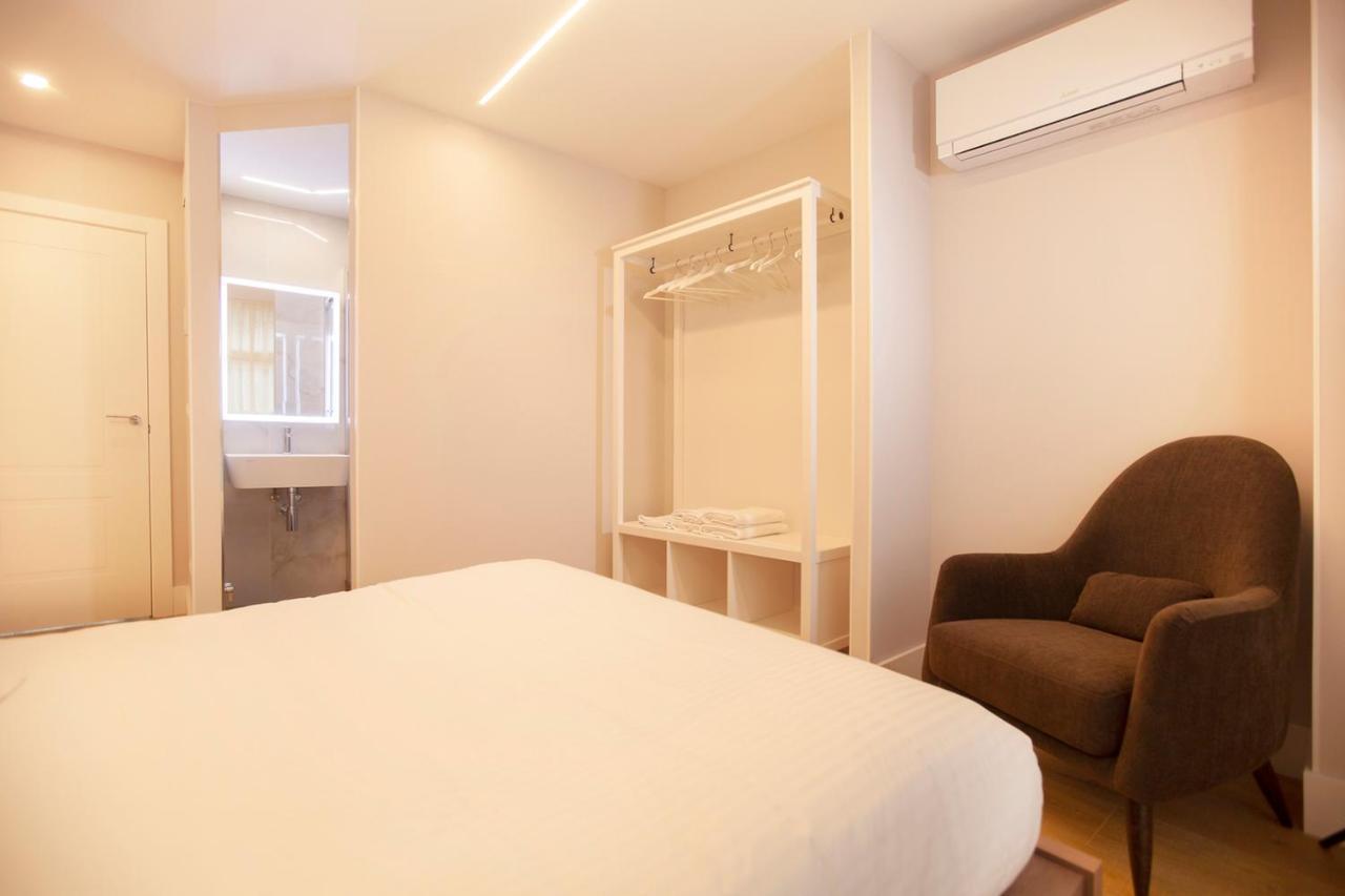 Apartamentos Reina Victoria Santander Esterno foto