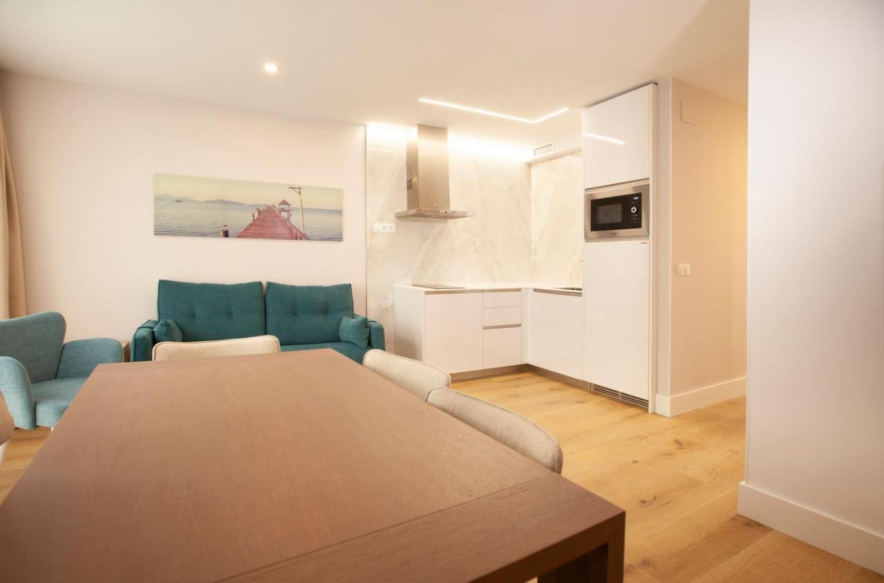 Apartamentos Reina Victoria Santander Esterno foto