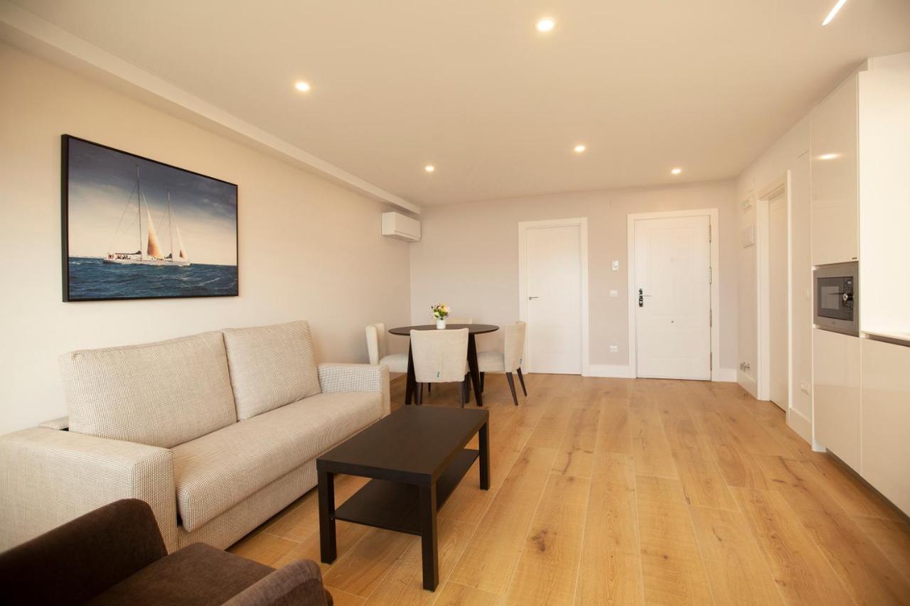 Apartamentos Reina Victoria Santander Esterno foto