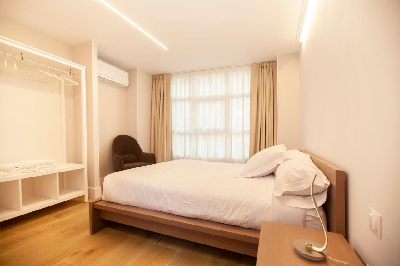 Apartamentos Reina Victoria Santander Esterno foto