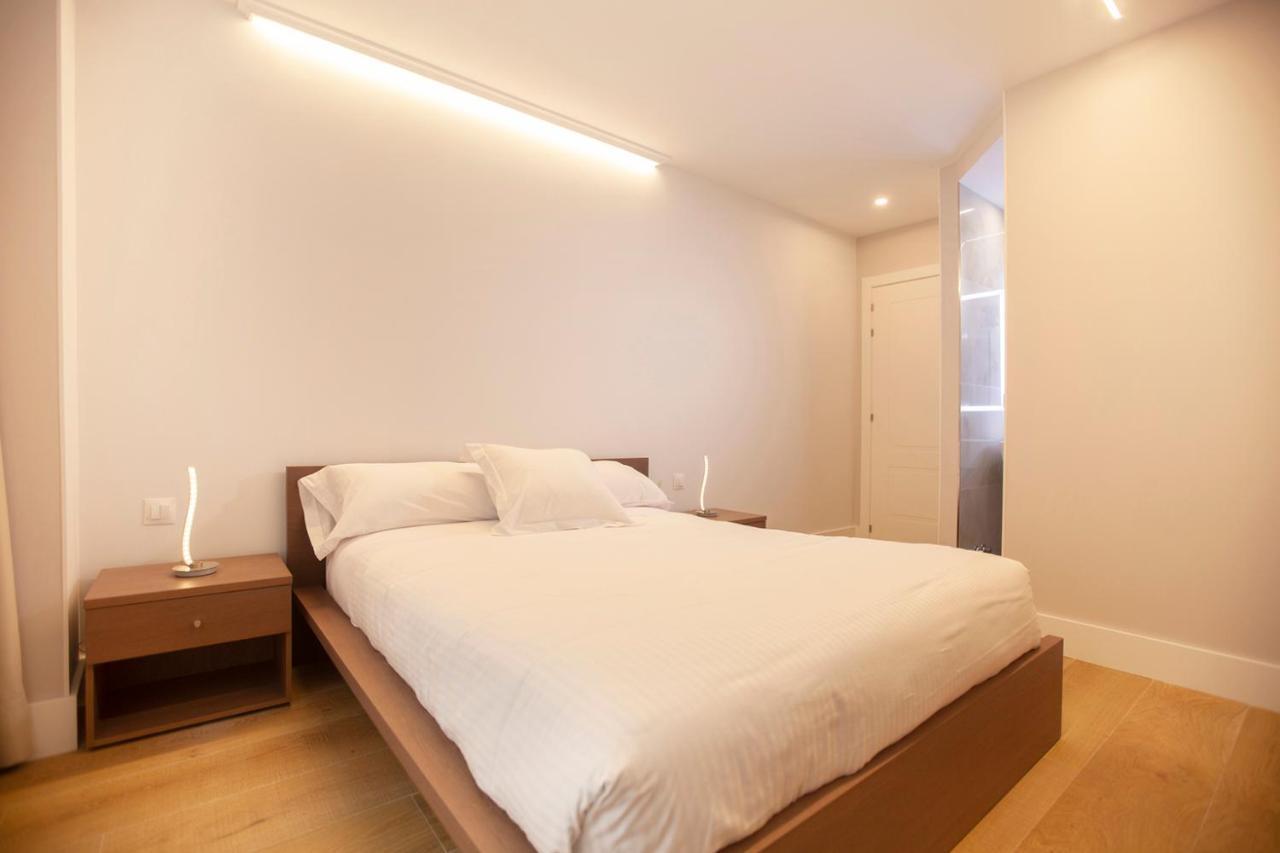 Apartamentos Reina Victoria Santander Esterno foto